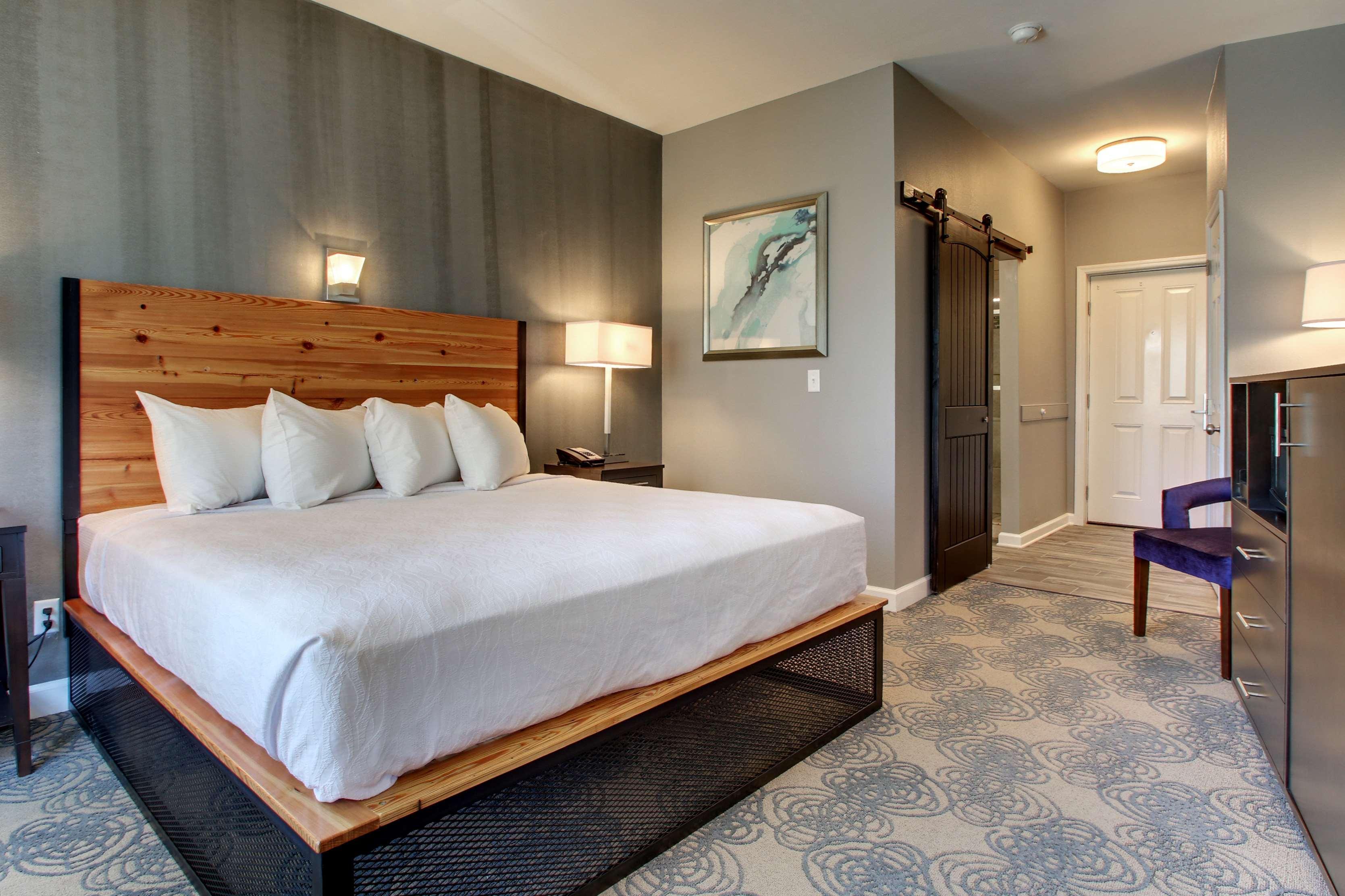Hotel Finial BW Premier Collection Oxford - Anniston Rum bild